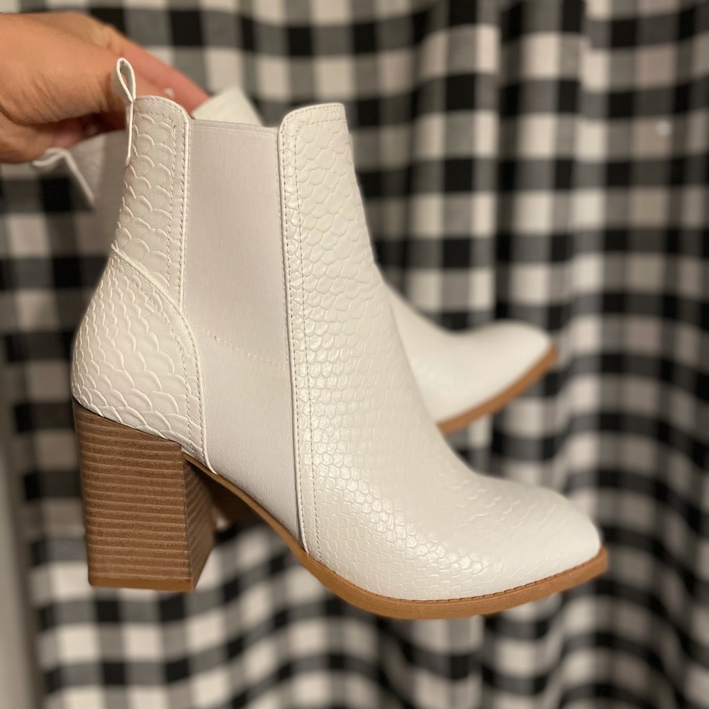 White high ankle boots
